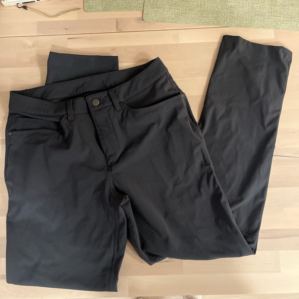 Lululemon ABC Pant Relaxed *Warpstreme in Obsidian | size 30